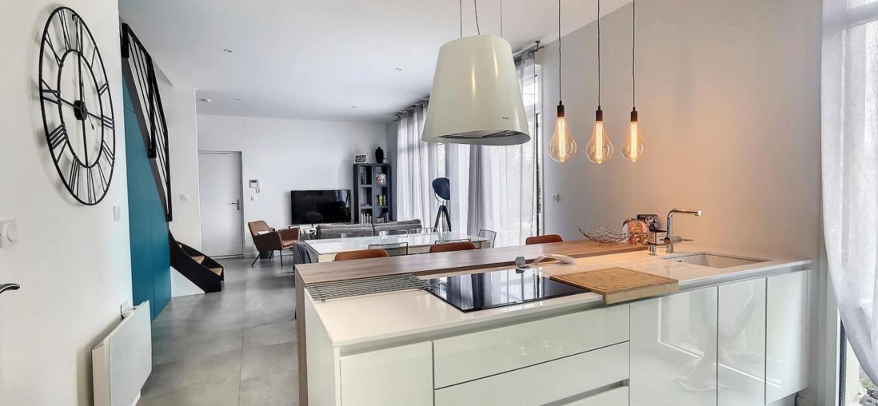 Duplex En Rez De Jardin Apartment Neuville-sur-Saône Екстериор снимка